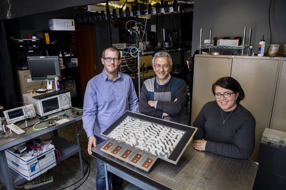 Penn Engineers Demonstrate Metamaterials That Can Solve Equations