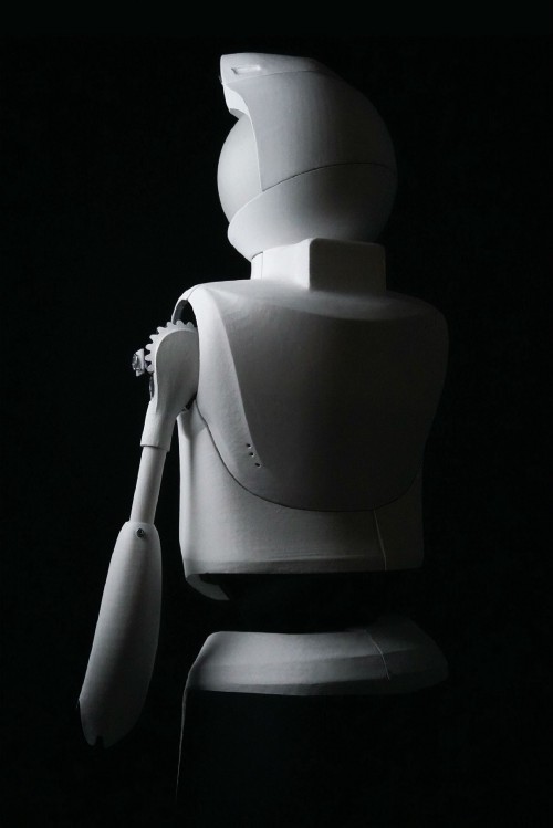 Back of Quori robot with black background