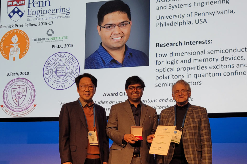 Deep Jariwala receives his IUPAP Young Scientist Award and medal.